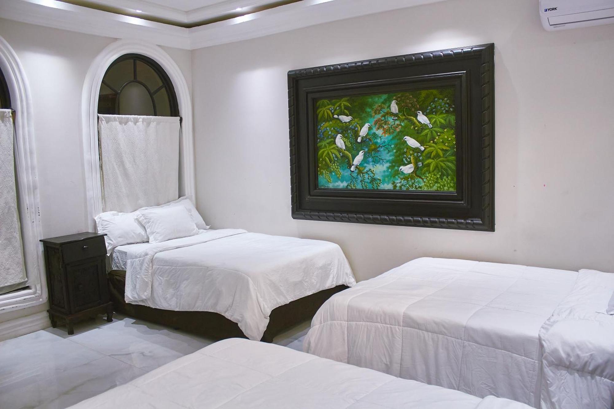 Hotel Villa Antigua San Salvador Bagian luar foto